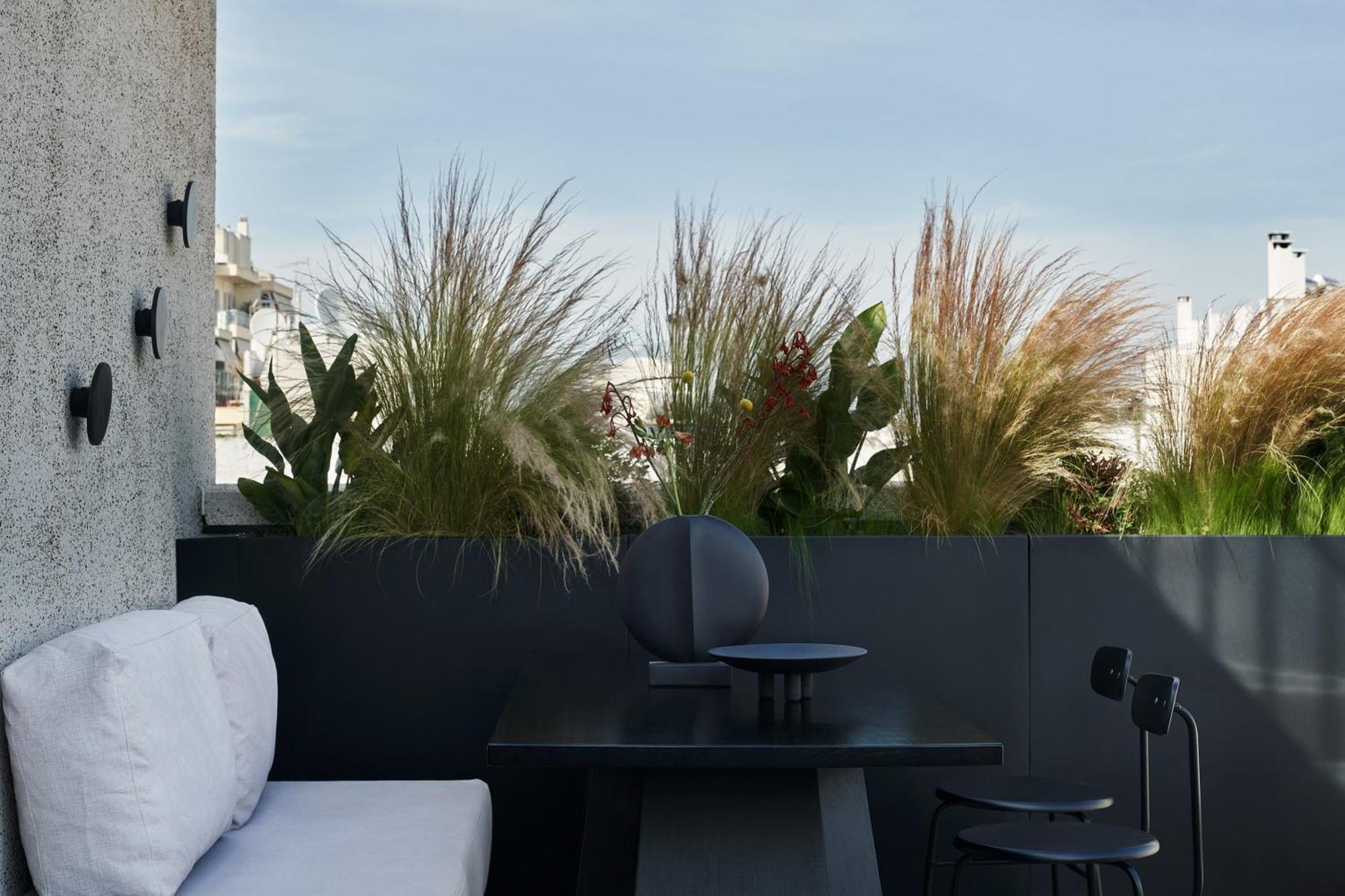The Newel Psychiko Hotell Athen Eksteriør bilde The rooftop garden